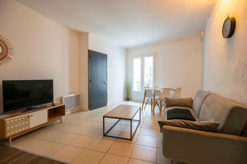 Le Petit Refuge Apartment *
